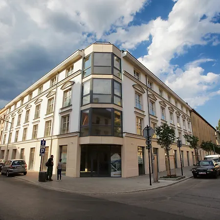 Apartment Of The Kings Silver